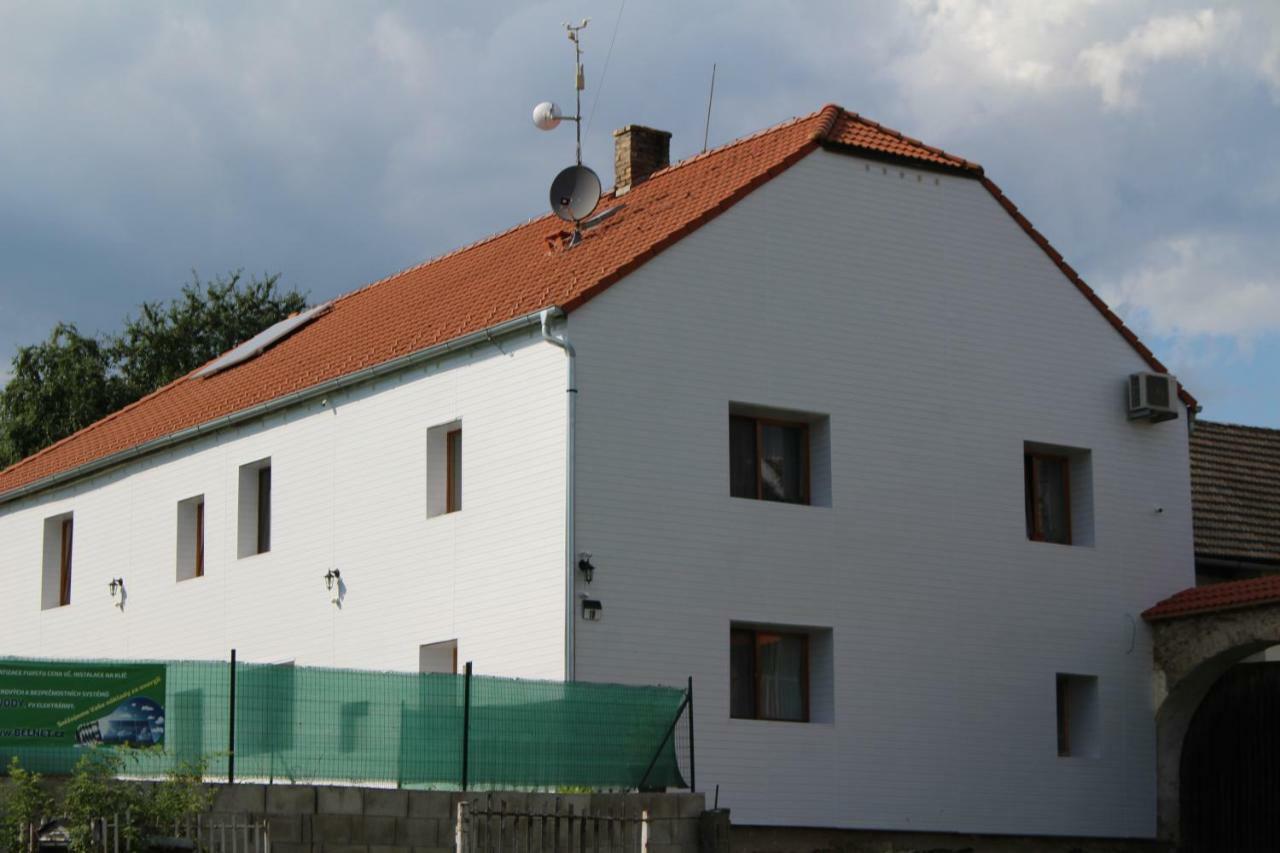 Apartman Suchdol Apartamento Bujanov Exterior foto